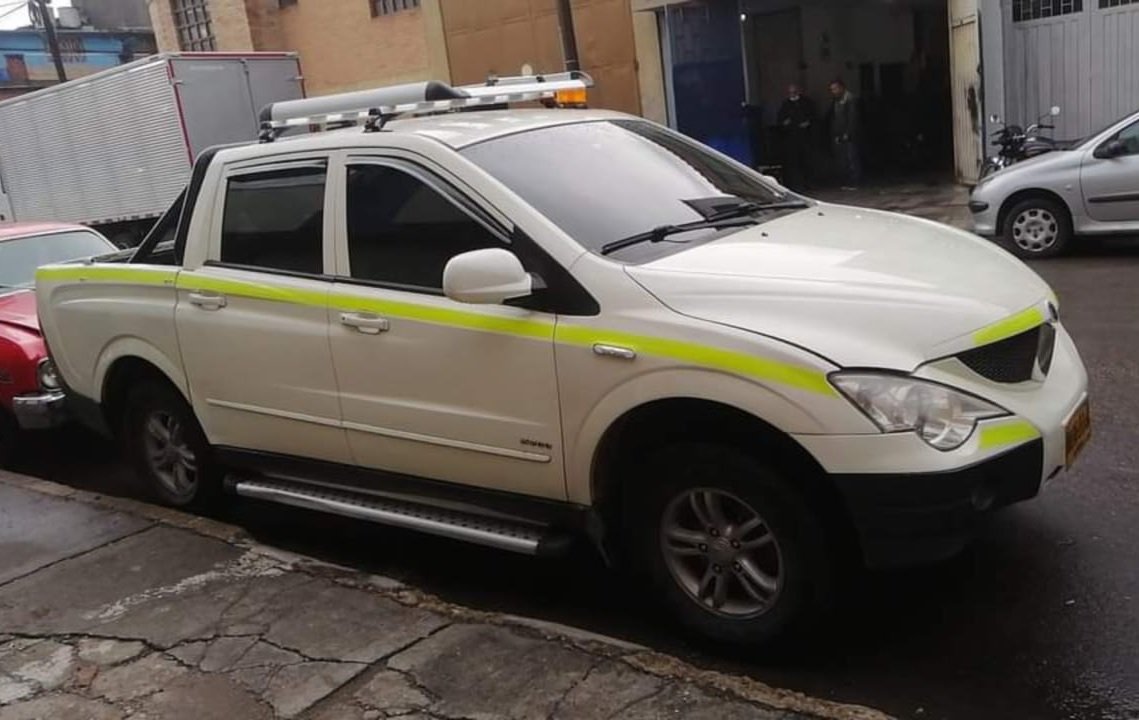 Exploración sísmica y proyectos petroleros con equipos especializados